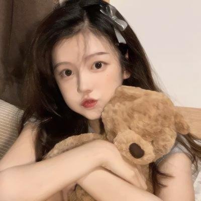 美女荒野逃亡